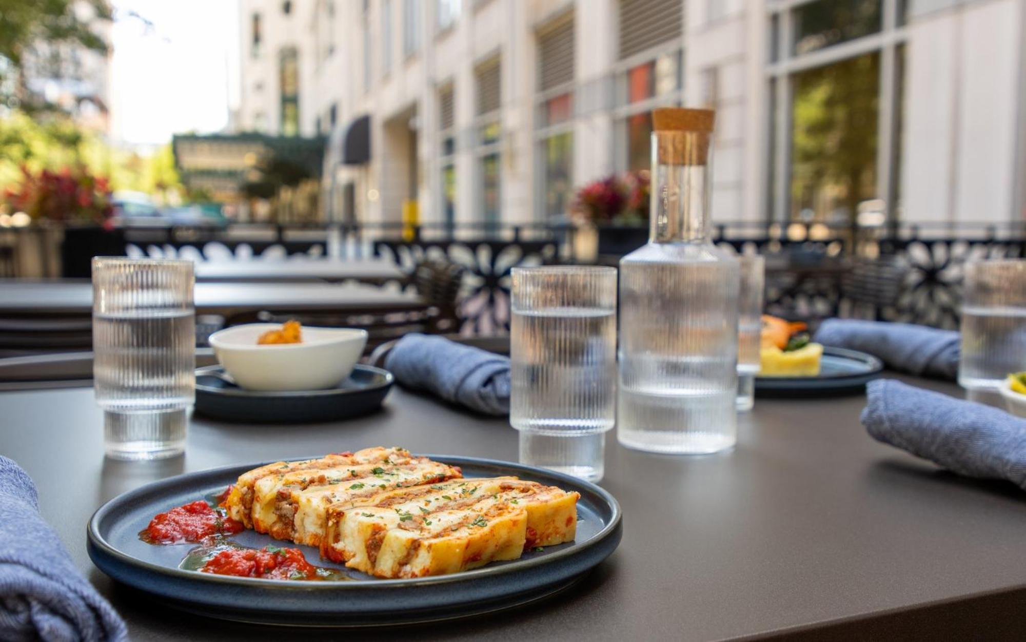Hotel Crowne Plaza Cleveland At Playhouse Square By Ihg Exterior foto