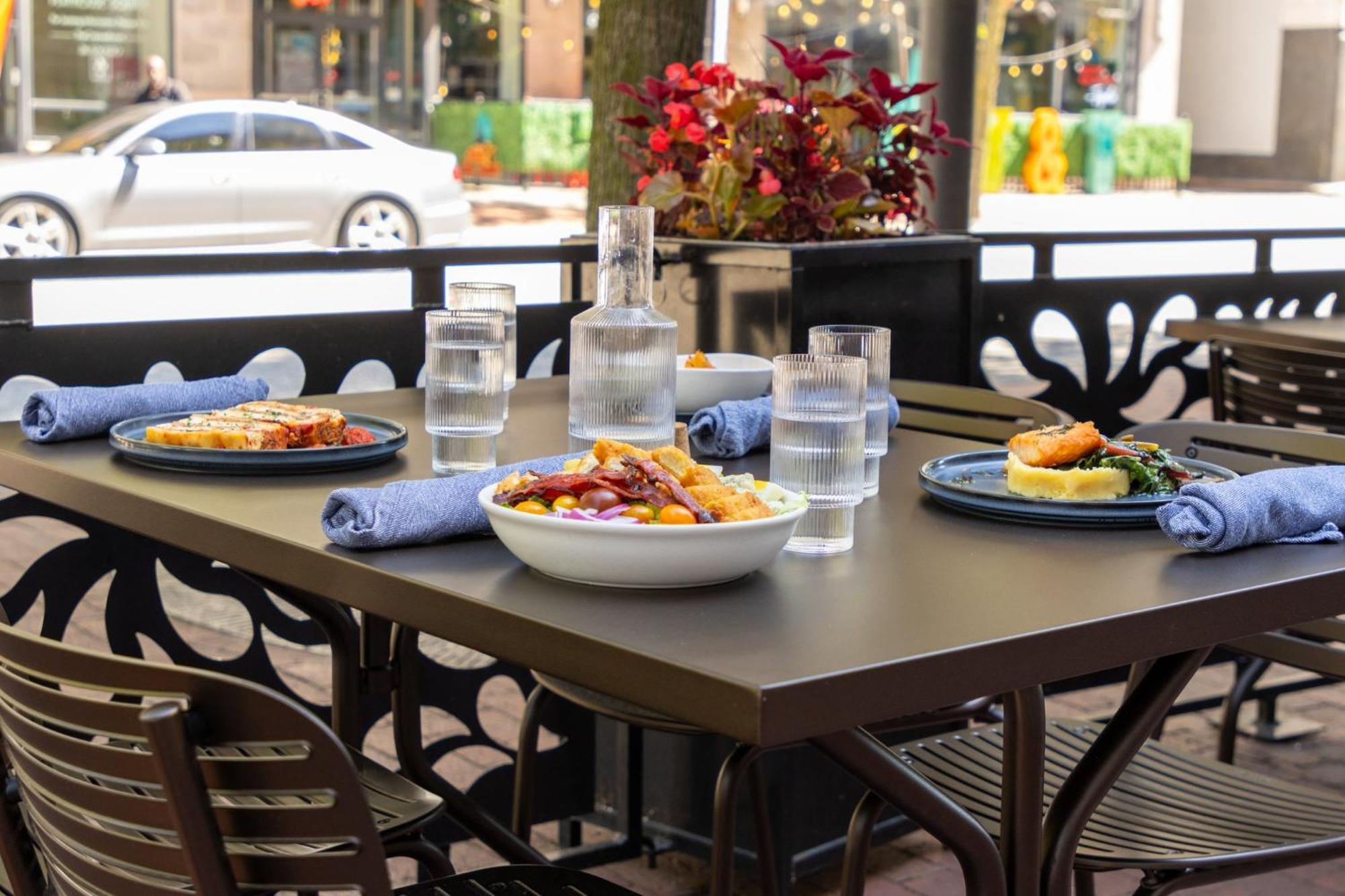 Hotel Crowne Plaza Cleveland At Playhouse Square By Ihg Exterior foto
